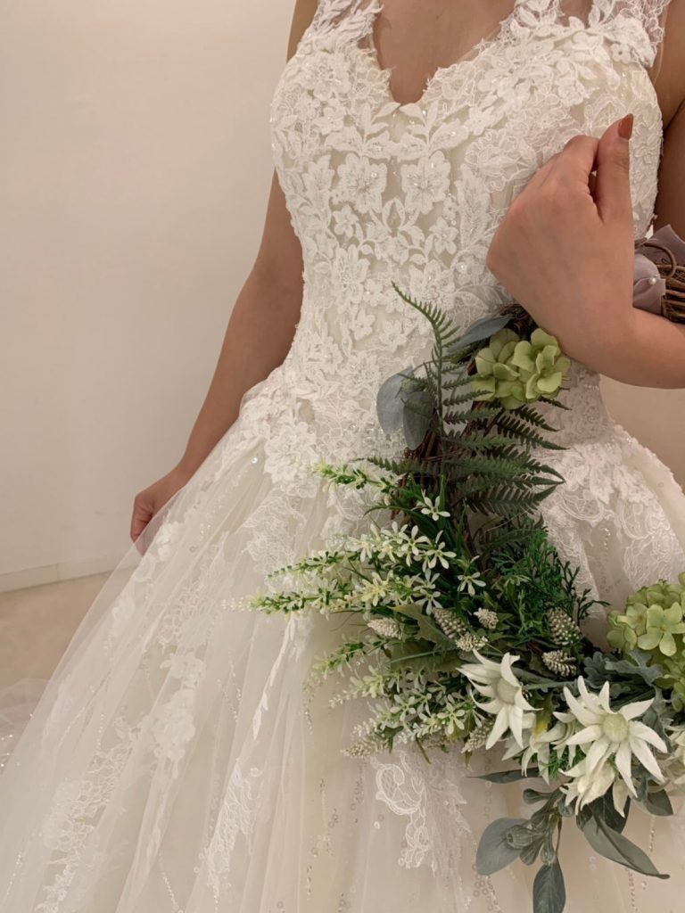 ENZOANI(エンゾアニ)のウエディングドレスで唯一無二の花嫁に