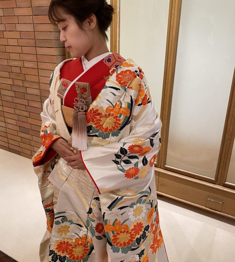 日本人らしい和装で”唯一無二”のコーディネート