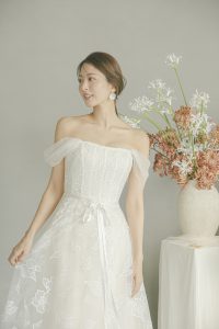 03-20841 Nouvelle AMSALE　Aライン　レース　ウェディングドレスweddingdress wedding dress