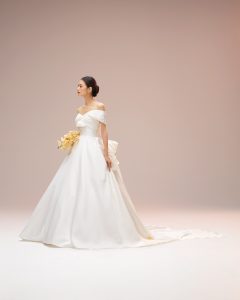 CLAIRE　03₋20815　エスム　esum オフショルダー　バックポイント　ウェディングドレスweddingdress wedding dress サテン