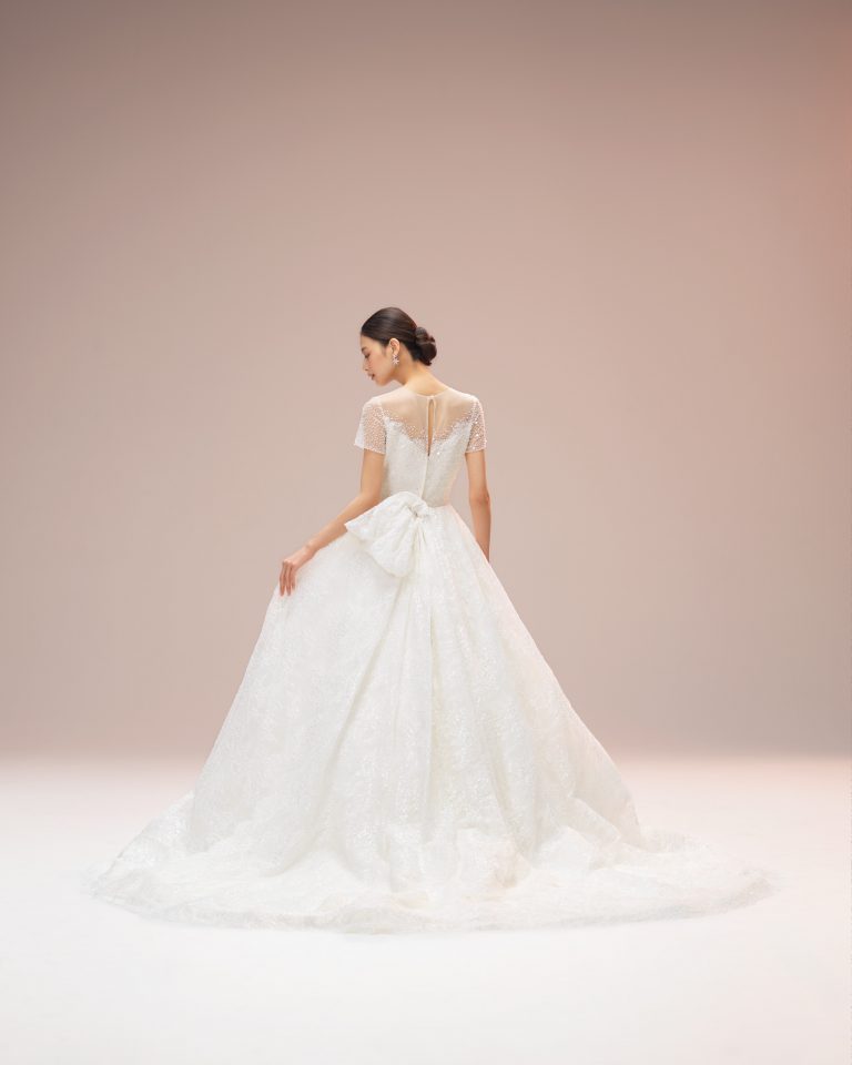 CECILIA 03-20845 エスム　esum ウェディングドレス　ビーディング　weddingdress Aライン　半袖　袖付きドレス　スリーブドレス