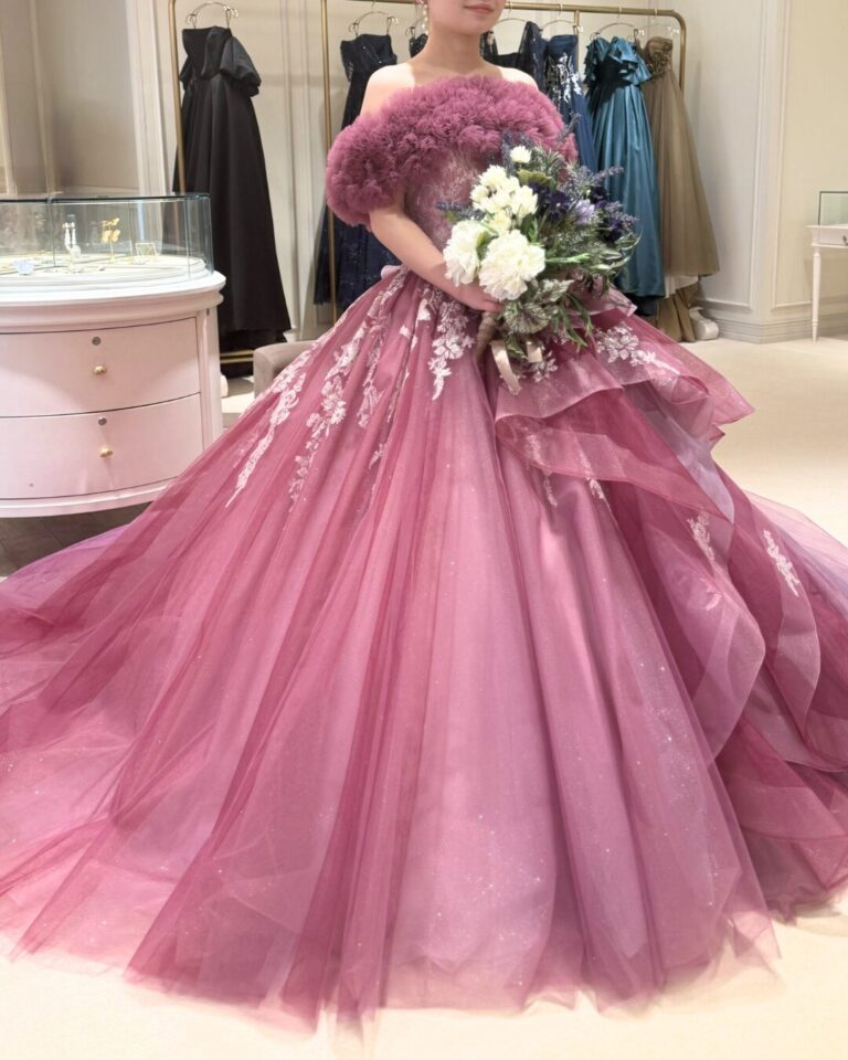 おすすめカラーDressのご紹介＝オリジナルブランドesum(エスム）“Roger(ロジェ)”＝