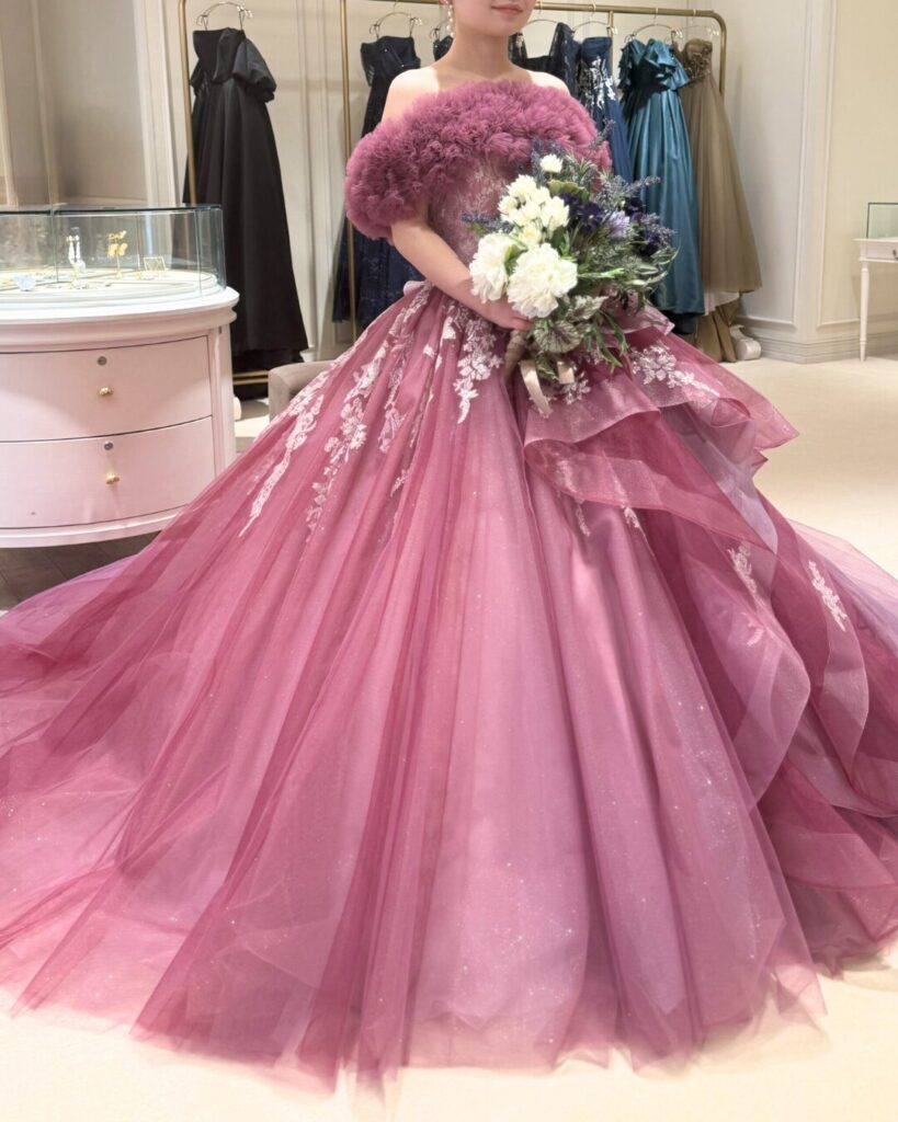 おすすめカラーDressのご紹介＝オリジナルブランドesum(エスム）“Roger(ロジェ)”＝