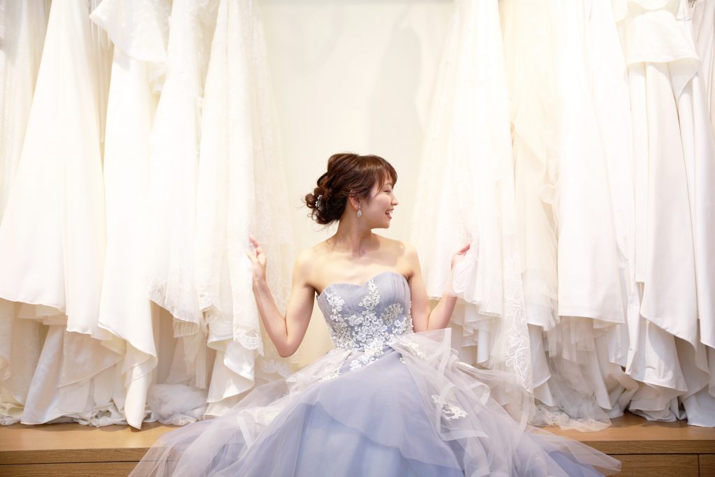 魅力溢れるLeaf for Bridesのカラードレス