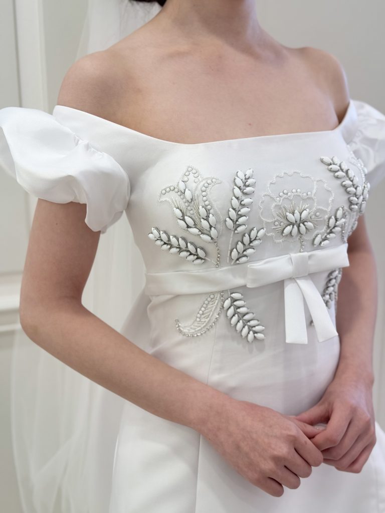 おすすめドレスのご紹介＝VIKTOR ＆ ROLF MARIAGE(ヴィクター アンド ロルフ マリアージュ) ＝