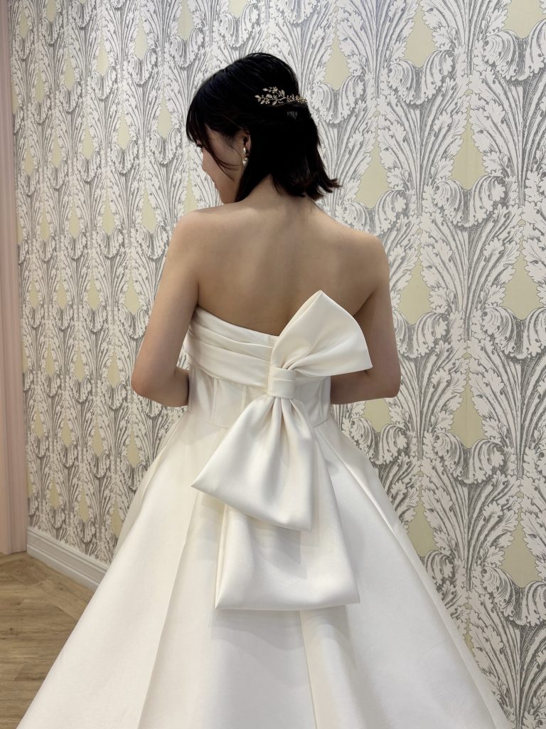 おすすめドレスのご紹介＝Nouvelle AMSALE(ヌーベル アムサーラ)　“DAVINA”＝