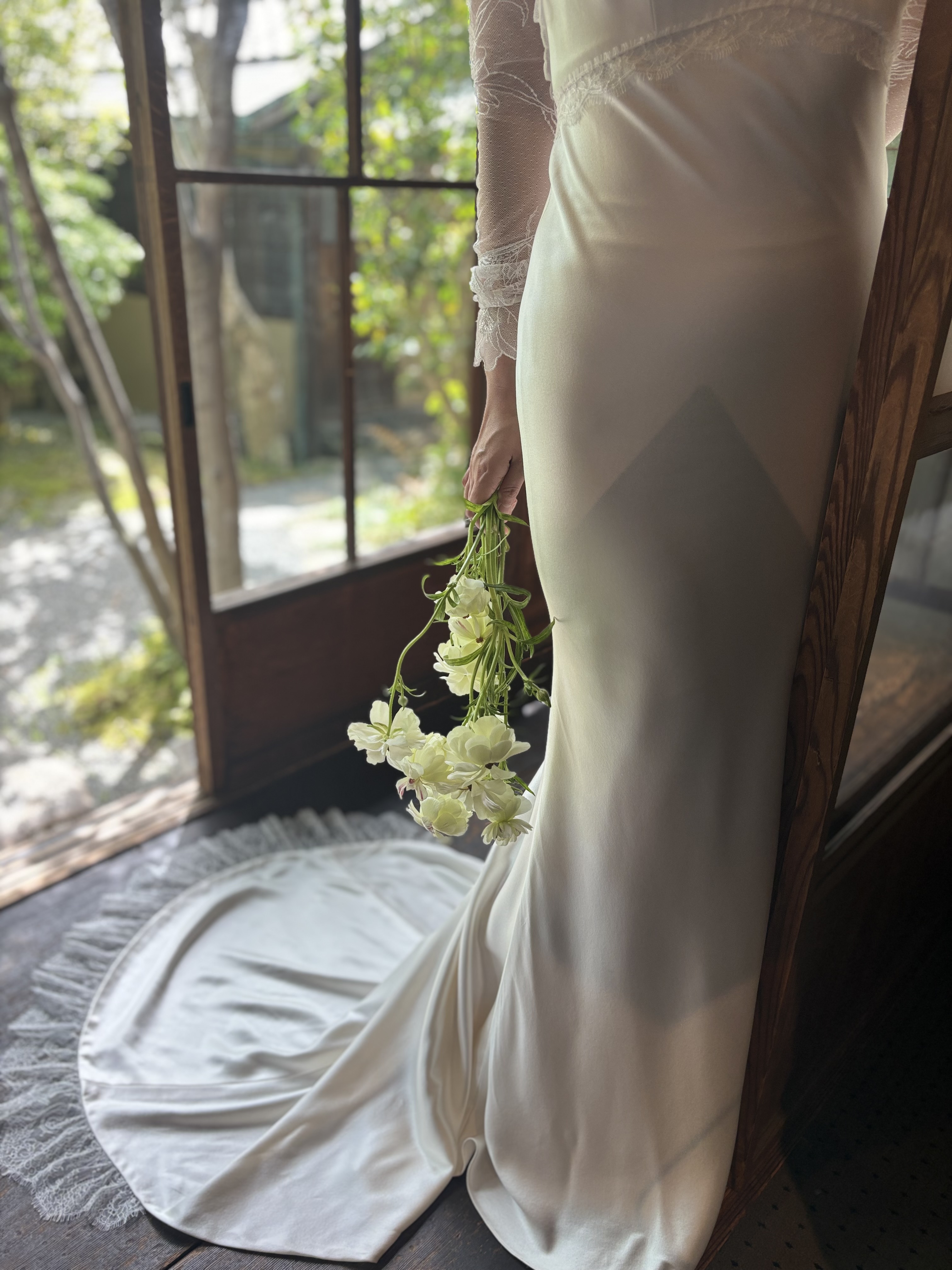 Elizabeth Fillmore　エリザベスフィルモア　ウェディングドレス　Weddingdress　スレンダー　ロングスリーブ　Fiore Bianca　フィオーレビアンカ