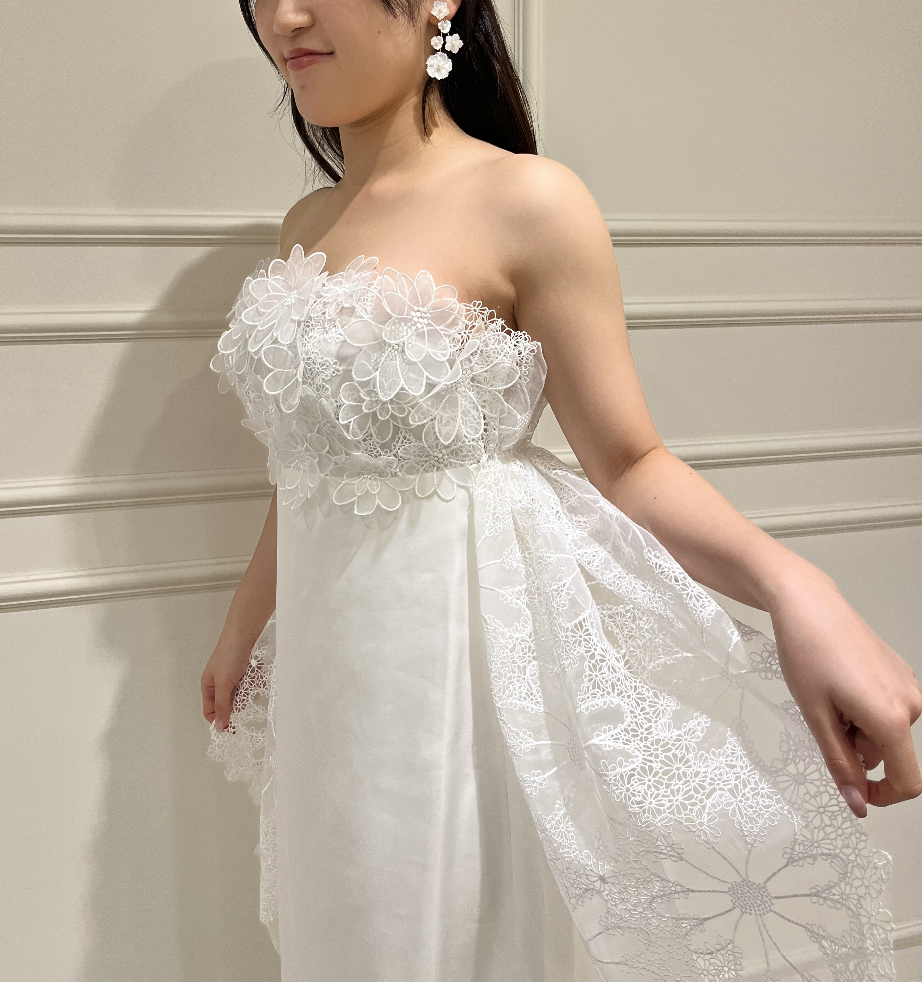 HONOR　オナー　ウェディングドレス　Weddingdress　スレンダーライン　フラワーモチーフ　Fiore Bianca　フィオーレビアンカ